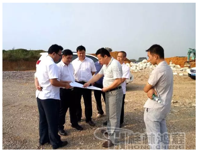 重鈣磨粉機(jī)，重鈣，HCH1395，超細(xì)環(huán)輥磨,武宣碳酸鈣